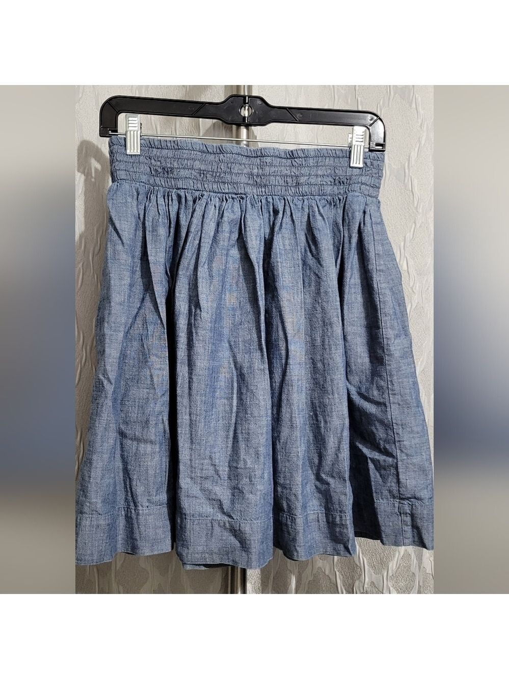 Banana Republic | Light Blue Denim Skirt | Knee-Length, Gathered Waist